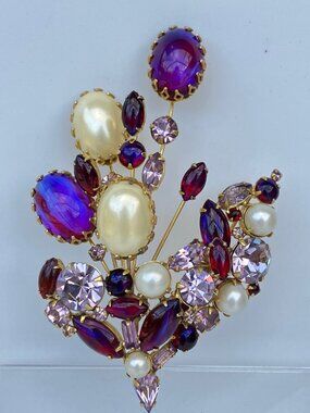Gold Wire Spray Dragon's Breath Cabochon Pearl Lavender Rhinestone Floral Brooch